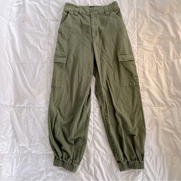 Urban Outfitters | BDG Khaki Green Cuffed Cargo Pants | Size Medium - Picture 3 of 12